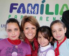 A secretária da Família e Desenvolvimento Social, Fernanda Richa, iniciou a tarde desta sexta-feira (22) no município de Luiziana, na região central do Estado. A visita no município foi para inaugurar o novo Centro de Referência de Assistência Social (Cras)Foto:Rogério Machado/SEDS