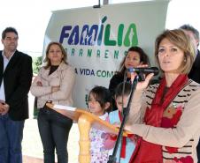 A secretária da Família e Desenvolvimento Social, Fernanda Richa, iniciou a tarde desta sexta-feira (22) no município de Luiziana, na região central do Estado. A visita no município foi para inaugurar o novo Centro de Referência de Assistência Social (Cras)Foto:Rogério Machado/SEDS