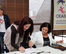 A secretária da Família e Desenvolvimento Social, Fernanda Richa, participou nesta quinta-feira (05) da posse dos novos conselheiros do Conselho Estadual de Assistência Social (Ceas).Foto:Rogério Machado/SEDS