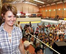 Secretária da Familia e Desenvolvimento Social, Fernanda Richa percorre municípios da Região Norte co Paraná com a campanha Espalhe Calor e inaugura dois Centros de Referencia de Assistencia Social. Foto:Rogério Machado/SEDS