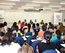 A última etapa do Seminário Capacitação de Combate ao Trabalho Infantil promovido pela Secretaria da Família e Desenvolvimento Social (Seds) iniciou nesta quarta-feira (05), em Curitiba. O evento que já foi realizado em Foz do Iguaçu e Londrina acontece até sexta-feira (07) e está abordando as recomendações do plano regional para prevenção e erradicação do trabalho infantil com municípios.Foto: Ricardo Marajó/SEDS