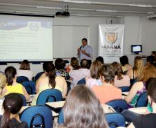 A última etapa do Seminário Capacitação de Combate ao Trabalho Infantil promovido pela Secretaria da Família e Desenvolvimento Social (Seds) iniciou nesta quarta-feira (05), em Curitiba. O evento que já foi realizado em Foz do Iguaçu e Londrina acontece até sexta-feira (07) e está abordando as recomendações do plano regional para prevenção e erradicação do trabalho infantil com municípios.Foto: Ricardo Marajó/SEDS