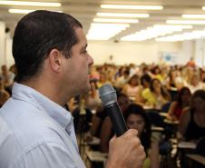 A última etapa do Seminário Capacitação de Combate ao Trabalho Infantil promovido pela Secretaria da Família e Desenvolvimento Social (Seds) iniciou nesta quarta-feira (05), em Curitiba. O evento que já foi realizado em Foz do Iguaçu e Londrina acontece até sexta-feira (07) e está abordando as recomendações do plano regional para prevenção e erradicação do trabalho infantil com municípios.Foto: Ricardo Marajó/SEDS