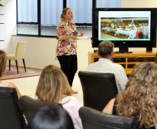 A secretária da Familia e Desenvolvimento Social, Fernanda Richa, se reúne com os chefes dos Escritórios Regionais.Foto:Rogério Machado/SEDS