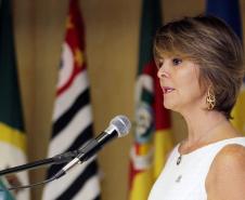 Secretária estadual da Família e Desenvolvimento Social, Fernanda Richa, participa da abertura da Reunião do Fórum Nacional dos Conselhos Estaduais de Assistência Social - FONACEAS.Foto:Rogério Machado/SEDS