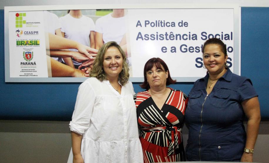 Coordenadora da gestão do SUAS Larissa Tissot e Marcella Martins coordenadora de Financias da Secretaria Estadual da Familia e Desenvolvimento Social junto com Marcia T. de Oliveira Assistente Social ministram aula On Line sobre a gestão do SUAS no Centro Politécnico.Foto:Ricardo Marajó/SEDS