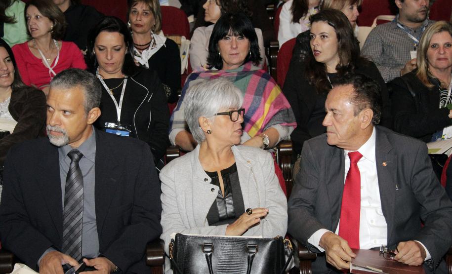 Secretaria do Trabalho e Desenvolvimento Social e o Conselho Estadual da Assistência Social realizam a abertura da XI Conferência Estadual de Assistência Social. Secretario da Justica, Leonildo de Souza Grota e Secretária Nacional de Assistência Social, Ieda Castro.Foto:Rogerio Machado/SECS