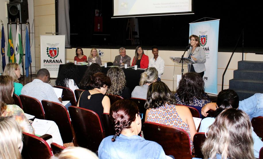 Cerca de 250 conselheiros de assistência social e representantes municipais da política de assistência social do Estado, participam, nesta segunda e terça-feira (10 e 11.04), da reunião ampliada do Conselho Estadual de Assistência Social do Paraná (Ceas/PR), que acontece no auditório da Universidade Estadual de Ponta Grossa (UEPG). - Foto: Aliocha Mauricio/SEDS