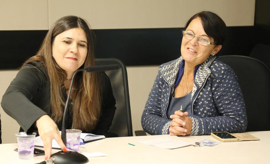 Secretária da Família e Desenvolvimento Social, Fernanda Richa, participa da reunião com chefes de escritórios regionais da SEDS - Foto: Rogério Machado/SECS