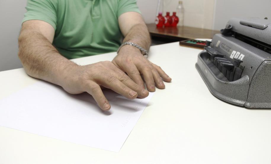 Cerca de 60 mil pessoas podem perder benefício social no Paraná - Foto: Aliocha Maurício