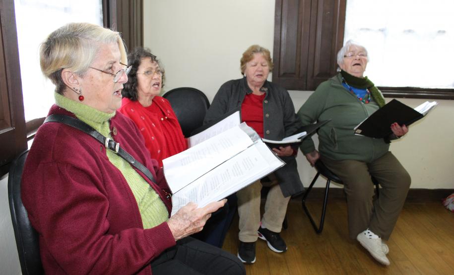 Cerca de 60 mil pessoas podem perder benefício social no Paraná - Foto: Aliocha Maurício