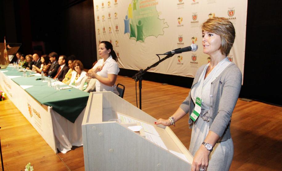 Secretária da Familia e Desenvolvimento Social e presidente da Provopar Fernanda Richa, participa da abertura da IX Conferência Estadual de Assistência Social.Foto:Rogério Machado/SEDS