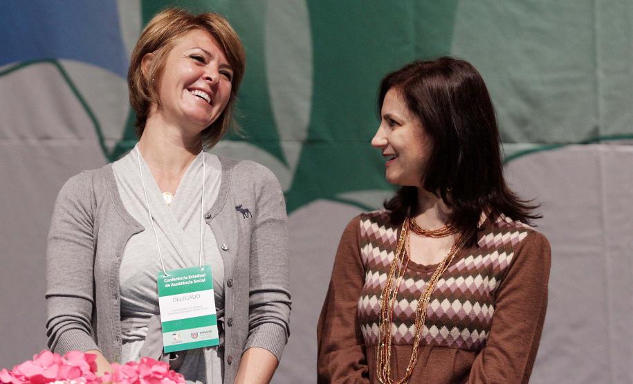 Secretária da Familia e Desenvolvimento Social e presidente da Provopar Fernanda Richa, participa da abertura da IX Conferência Estadual de Assistência Social.Foto:Rogério Machado/SEDS