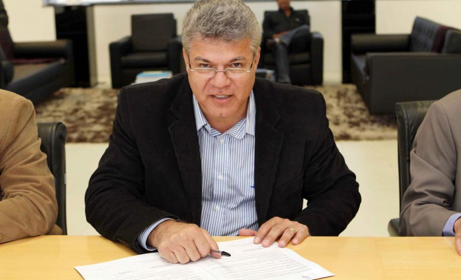 A Secretaria da Família e Desenvolvimento Social Fernanda Richa assina convênios com os municípios de  Amaporã, Barbosa Ferraz, Campina da Lagoa, Campo Bonito, Cerro Azul, Cruz Machado, Mandirituba, Mangueirinha, Prudentópolis, Santa Cecília do Pavão, São Jerônimo da Serra, São Pedro do Iguaçu, Teixeira Soares, Tomazina, Turvo e Wenceslau Braz