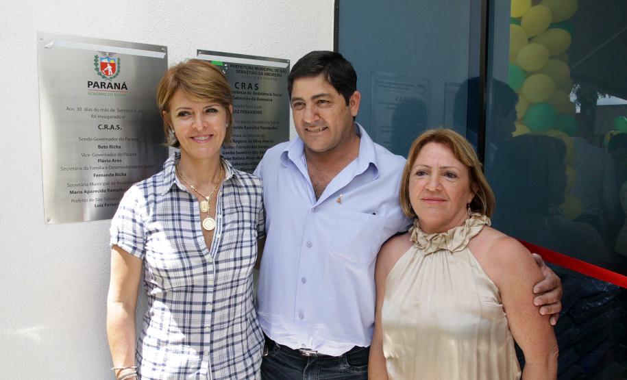 Secretária da Familia e Desenvolvimento Social, Fernanda Richa percorre municípios da Região Norte co Paraná com a campanha Espalhe Calor e inaugura dois Centros de Referencia de Assistencia Social. Foto:Rogério Machado/SEDS