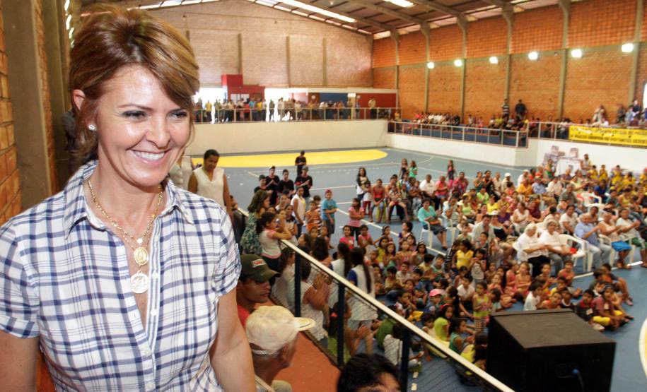 Secretária da Familia e Desenvolvimento Social, Fernanda Richa percorre municípios da Região Norte co Paraná com a campanha Espalhe Calor e inaugura dois Centros de Referencia de Assistencia Social. Foto:Rogério Machado/SEDS
