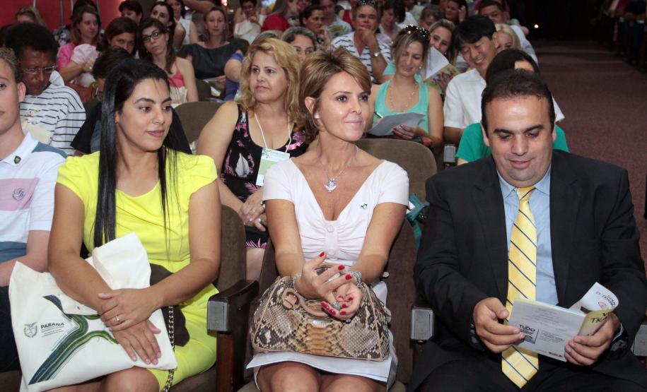 A secretária da Família e Desenvolvimento Social, Fernanda Richa, abriu nesta quarta-feira (07) o Seminário Capacitação de Combate ao Trabalho Infantil em Foz do Iguaçu