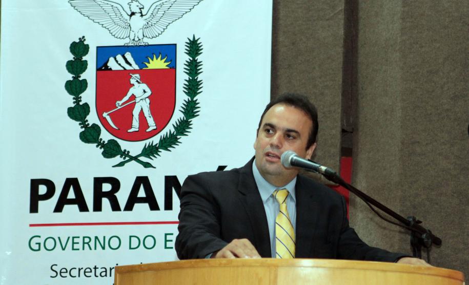 A secretária da Família e Desenvolvimento Social, Fernanda Richa, abriu nesta quarta-feira (07) o Seminário Capacitação de Combate ao Trabalho Infantil em Foz do Iguaçu