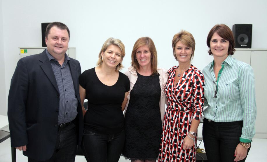 Secretária da Família e Desenvolvimento Social Fernanda Richa, participa com a presidente da FAS Marry Ducci da posse  do presidente do Cogemas o Sr José Roberto Zanchi.Foto:Rogério Machado/SEDS