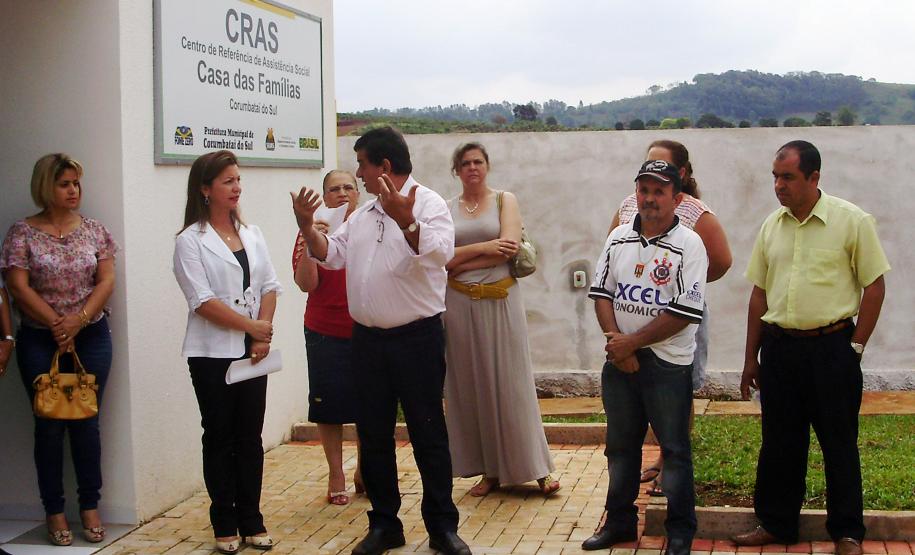 O escritório regional da Secretaria da Família e Desenvolvimento Social de Campo Mourão participou da inauguração do Centro de Referência de Assistência Social (Cras) ?Casa das Famílias? em Corumbataí do Sul, na região Centro Oeste do Estado.Foto:ER Campo Mourão/SEDS