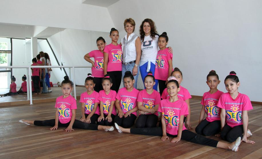 A secretária da Família e Desenvolvimento Social, Fernanda Richa, participou nesta sexta-feira (23) da inauguração do Centro da Juventude de Castro, na região Centro Oriental (?) do Estado. Este  é o décimo sexto Centro da Juventude entregue a população do Paraná este ano.Foto:Rogério Machado/SEDS