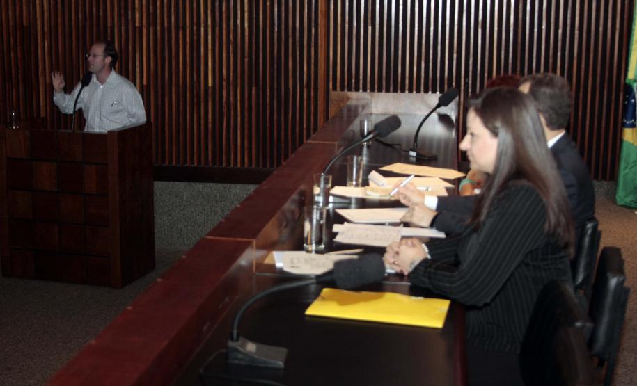 Reunião dos conselhos com bancada parlamentar na Assembleia Legislativa.
Fotos:Ricardo Marajó