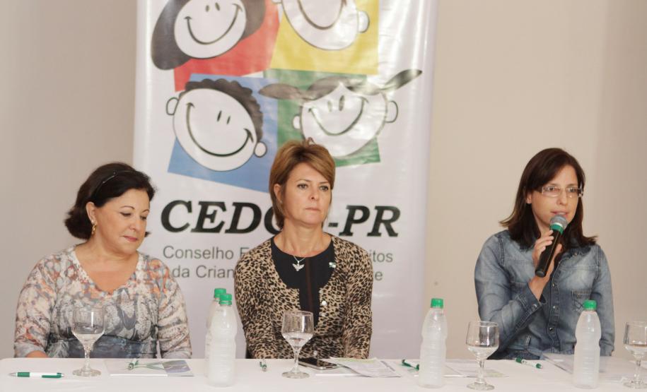 A secretária da Família e Desenvolvimento Social Fernanda Richa, participa da abertura  do Seminário da Capacitação dos Centros da JuventudeFoto: Rogério Machado/SEDS