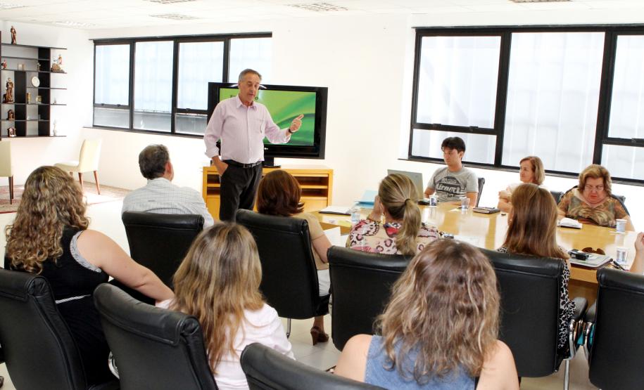 A secretária da Familia e Desenvolvimento Social, Fernanda Richa, se reúne com os chefes dos Escritórios Regionais.Foto:Rogério Machado/SEDS