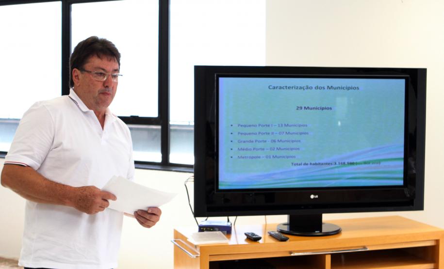 A secretária da Familia e Desenvolvimento Social, Fernanda Richa, se reúne com os chefes dos Escritórios Regionais.Foto:Rogério Machado/SEDS