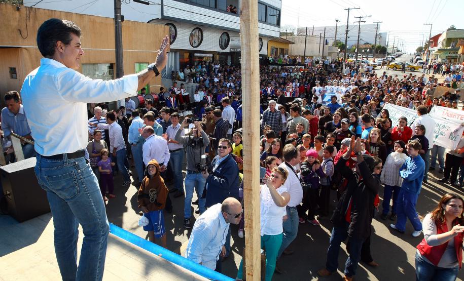 INÁCIO MARTINS - Governador Beto Richa inaugura o Centro de Referência de Assistência Social (CRAS) e anuncia investimentos para o município. Ínacio Martins/Pr, 22.08.2013 - Foto Jonas Oliveira/AENPr