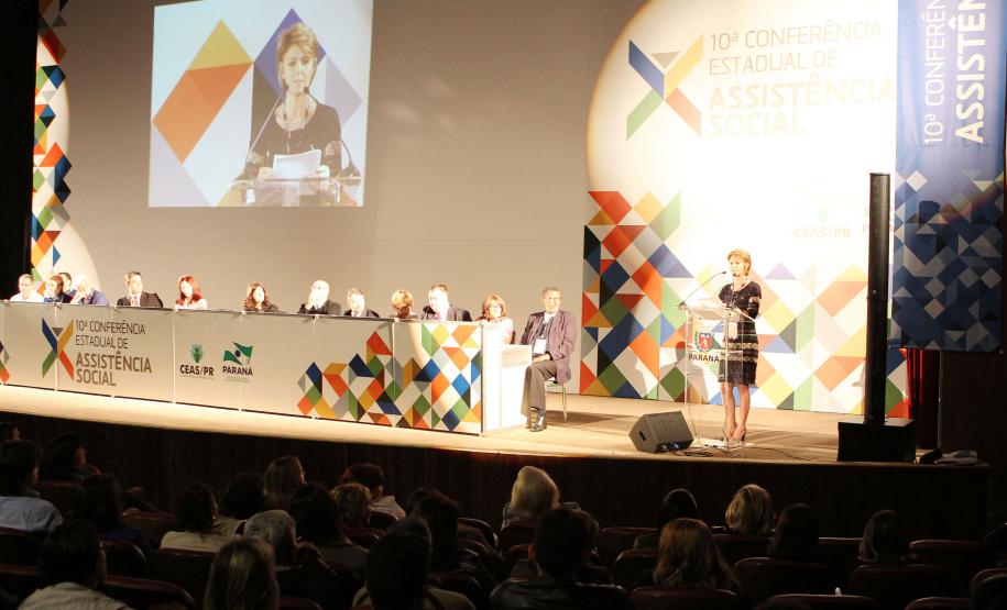 Secretária estadual da Família e Desenvolvimento Social, Fernanda Richa, partcipa da X Conferência Estadual de Assistência SocialFoto:Rogério Machado/SEDS