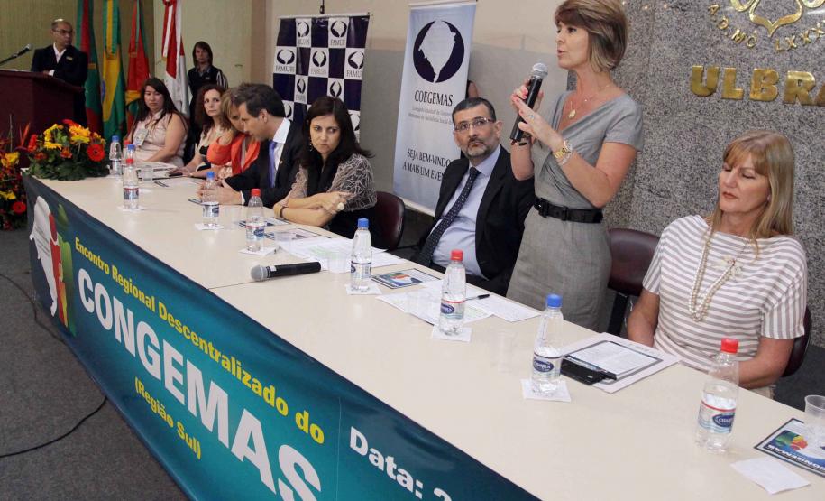 Secretária da Família e Desenvolvimento Social Fernanda Richa, participa do Encontro Regional Descentralizado do Congemas Região Sul em Porto Alegre.Foto:Rogério Machado/SEDS