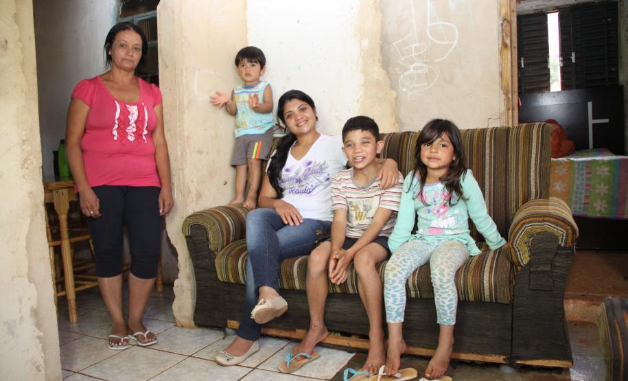 Família Rodrigues: Esq/Dir Maria Elizabete da silva, Luiz Miguel Rodrigues, Aline Rodrigues, Bruno Rodrigues, Maria Eduarda Rodrigues Silvano.Foto: Ricardo Marajó/SEDS