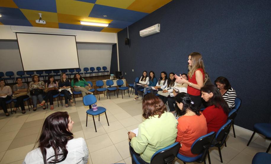 PONTA GROSSA: Equipe da Seds participa de evento de reativação do Fórum de Assistência Social A equipe do escritório regional de Ponta Grossa da Secretaria da Família e Desenvolvimento Social (Seds) participou nesta terça-feira (6) de uma reunião para reativação do Fórum de Assistência Social dos Campos Gerais.Foto: Divulgação Prefeitura de Castro