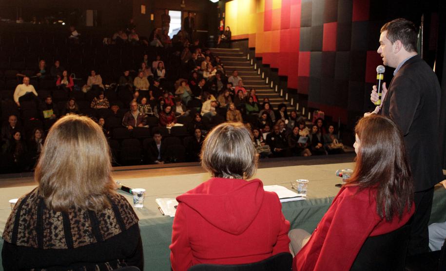 O Conselho Estadual de Assistência Social (Ceas) realizou nesta sexta-feira (6) uma reunião onde apresentou o balanço de atividades da entidade no biênio 2012/2014.  Foto - Ricardo Marajó/SEDS